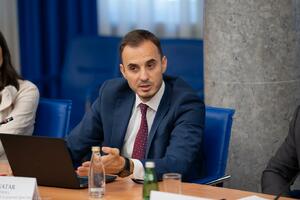 Konatar: Vlada mora što prije predstaviti antikrizni paket mjera,...