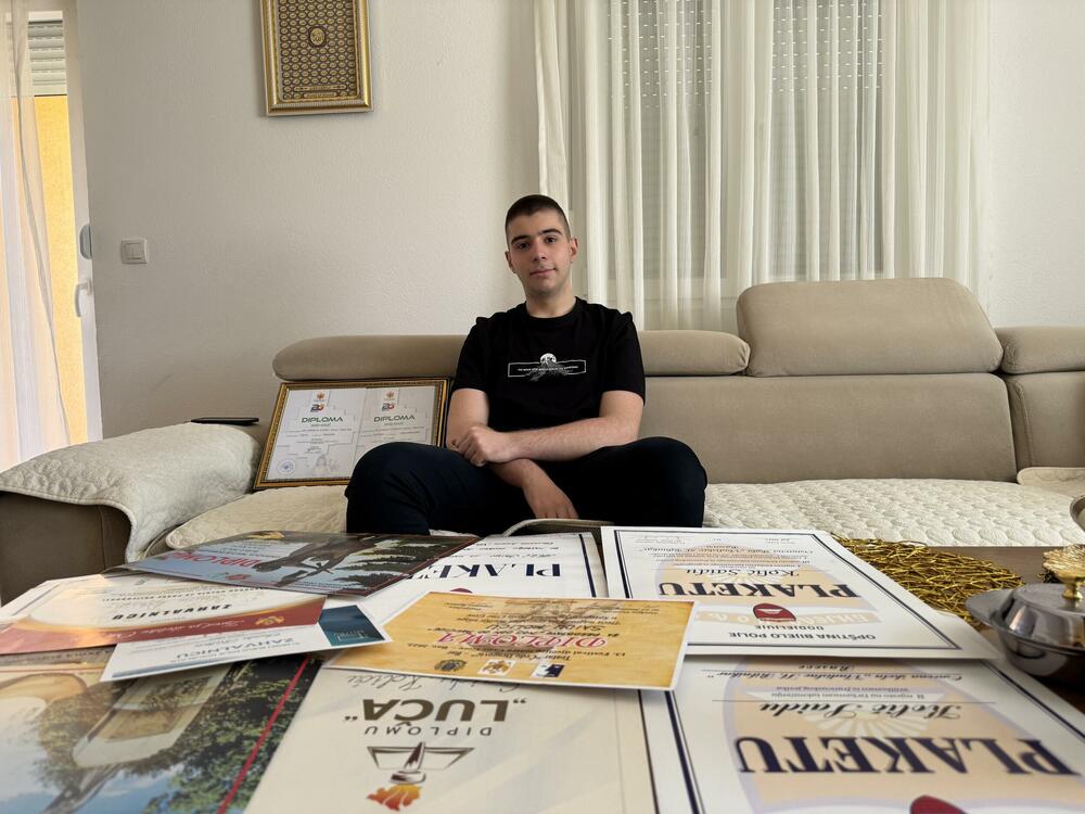 Između šansone, nauke i glume: Svestrani talenat dvostrukog...