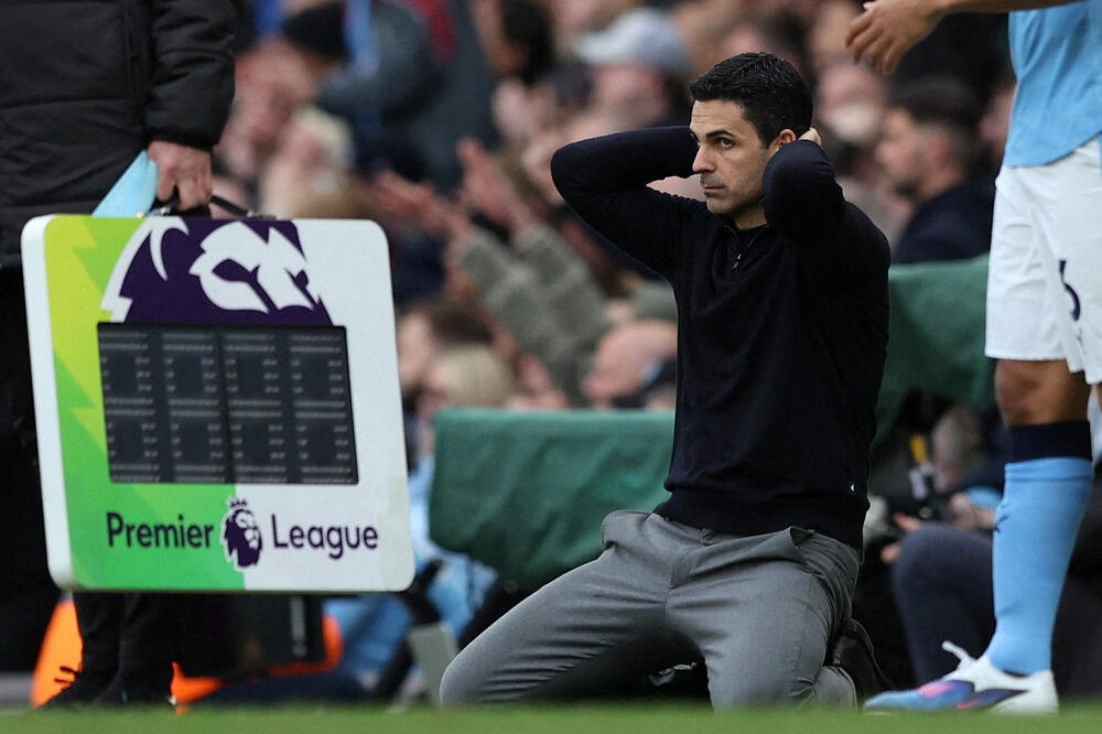 Mikel Arteta zna da su Arsenal i on u problemu, Foto: Reuters