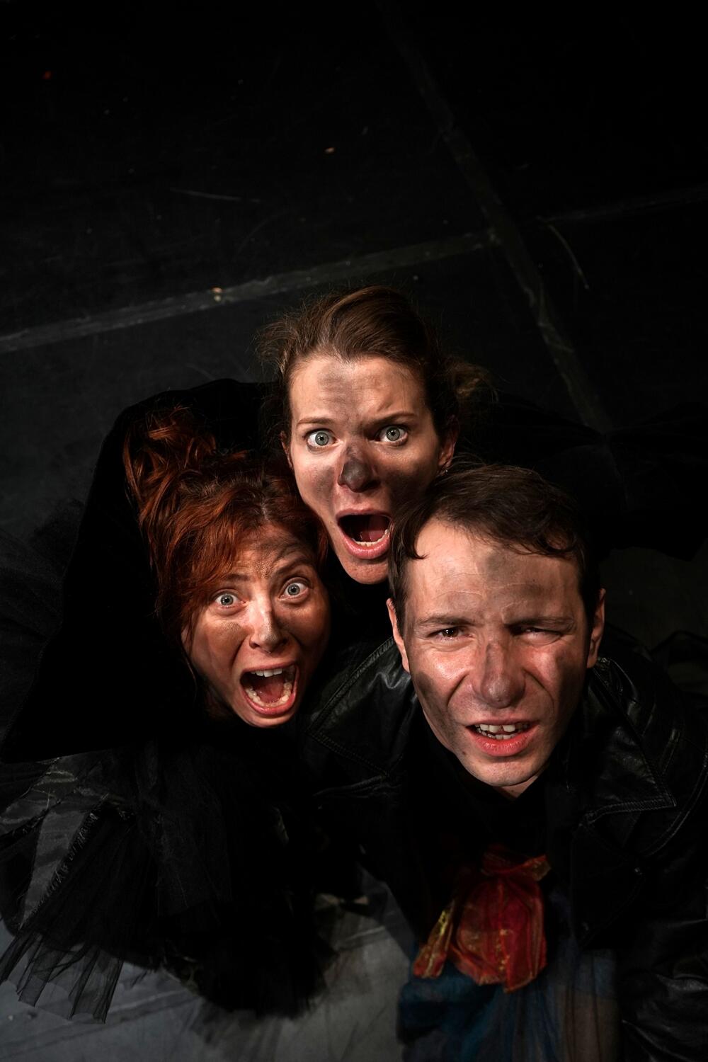 Teatar Exit: Armagedonci