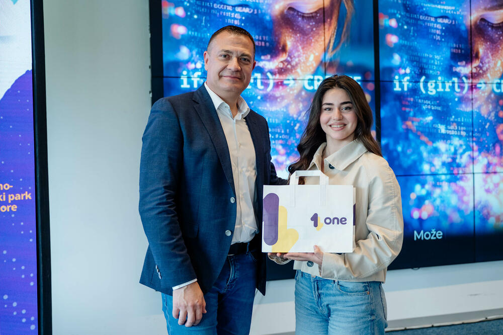 <p>Da budućnost ICT sektora u Crnoj Gori više ne smije biti rezervisana dominantno za muškarce, danas su poručile pobjednice kreativnog izazova kampanje &bdquo;Djevojčice hakuju stereotipe&ldquo;. Na centralnom događaju u Naučno-tehnološkom parku Crne Gore, koji je okupio najviše predstavnike Evropske unije, civilnog sektora i privrede, predstavljeni su radovi koji dokazuju da je nova generacija djevojčica spremna da preuzme kormilo u profesijama budućnosti.<br /> <br />  </p>