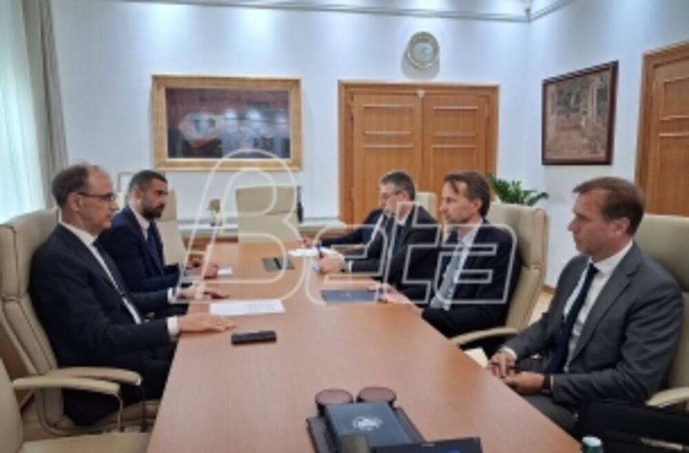 Poslije posjete Briselu rektora Univerziteta u Beogradu, sastanak...