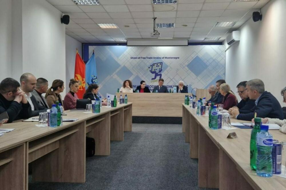 Blokirani pregovori zbog stalnog odlaganja: Sa ranije sjednice Socijalnog savjeta, Foto: USS