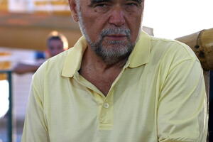 Mesić u Jasenovcu optužio državni vrh da toleriše relativizaciju...