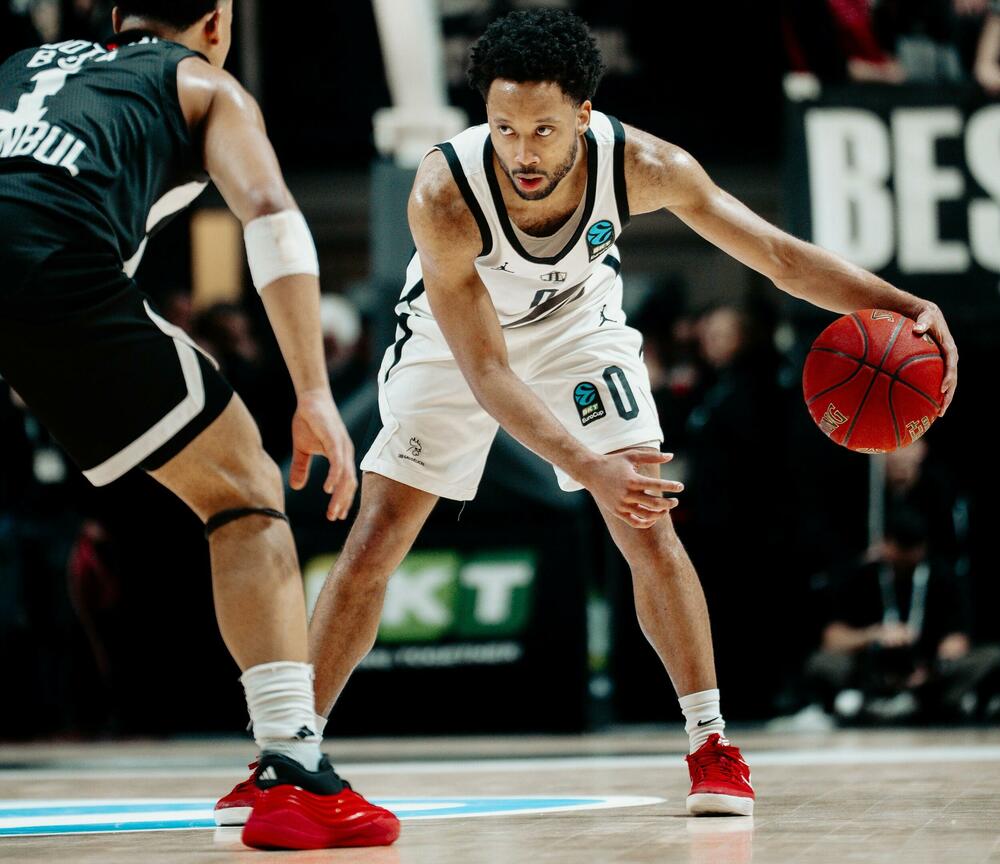 Brejk u Istanbulu, Burg poveo u finalu Evrokupa