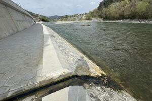 Crna tečnost ruži novo šetalište u Bijelom Polju