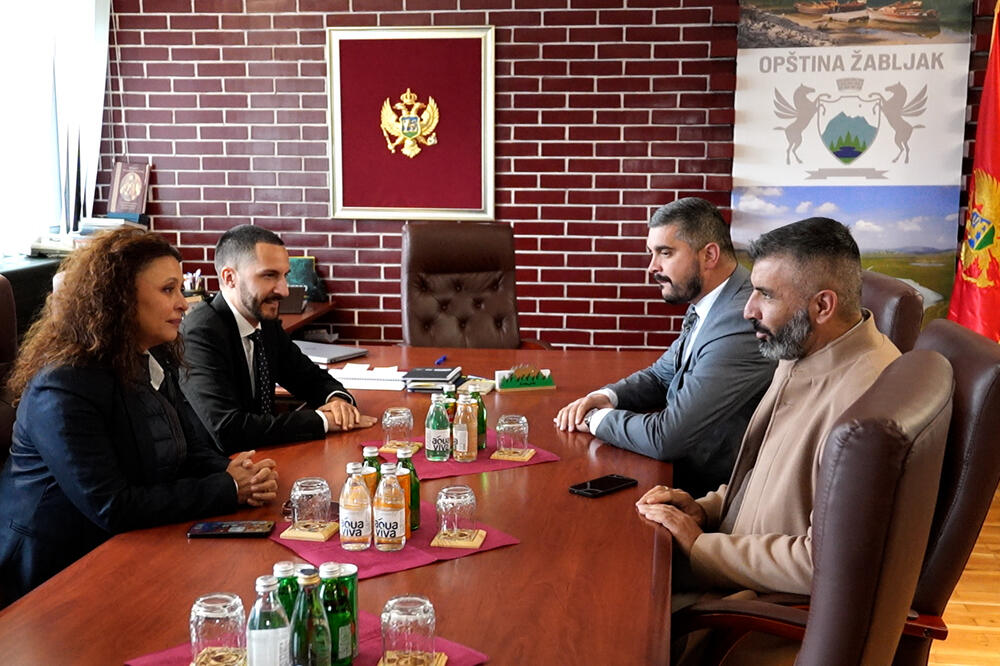 Sa sastanka, Foto: Mediabiro