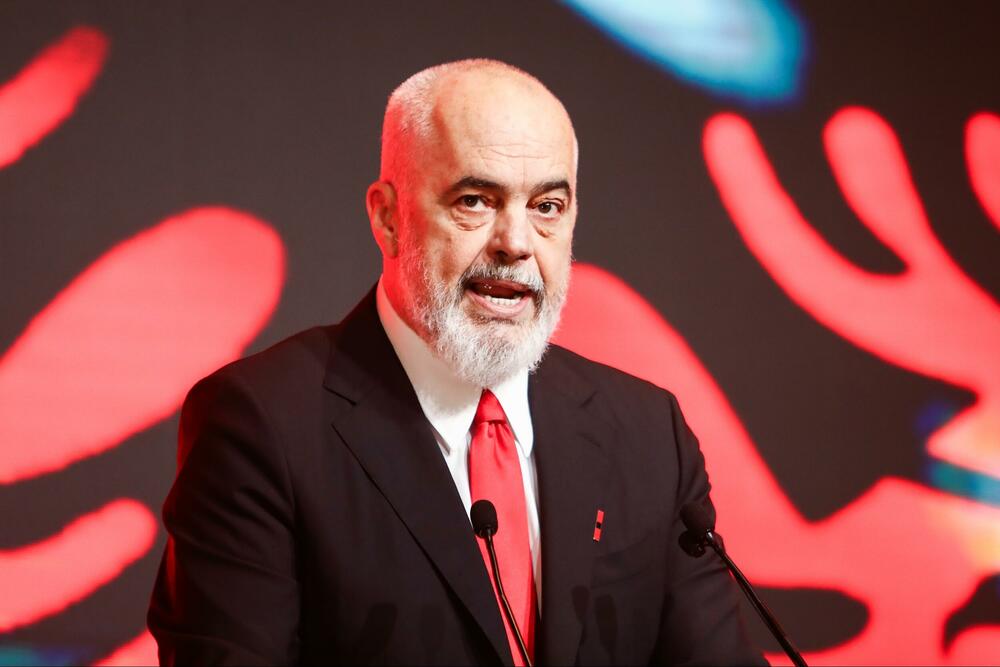 Politiko: Albanski premijer Rama optužio EU za 