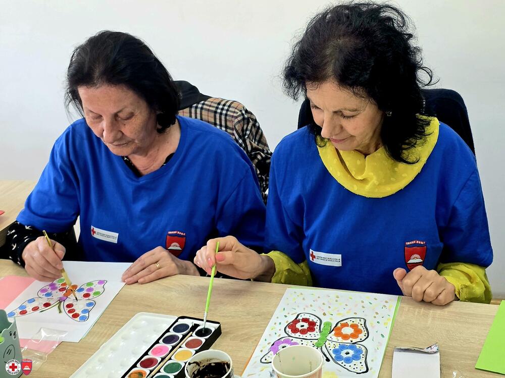 <p>Iz bjelopoljskog Crvenog krsta ističu da ovakve aktivnosti doprinose očuvanju vedrine, osjećaja pripadnosti i međusobne podrške među starijim licima</p>