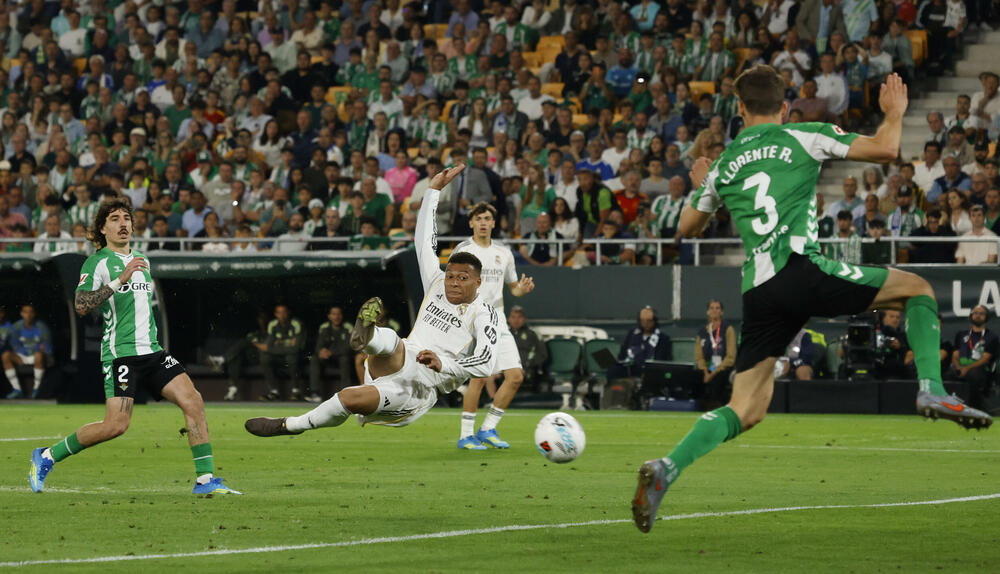 Real se u Sevilji oprostio od titule