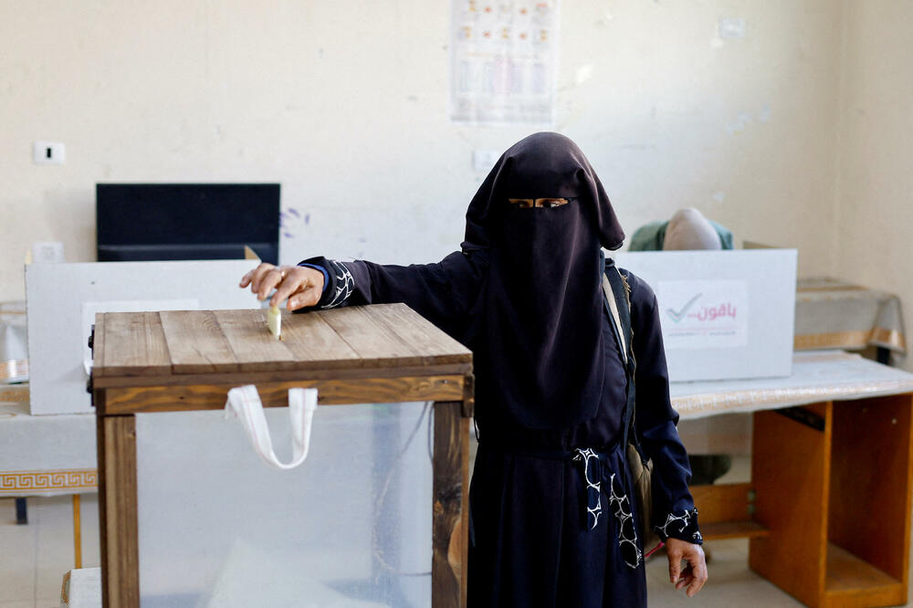 Sa glasačkog mjesta u Deir al-Balahu, Foto: Reuters