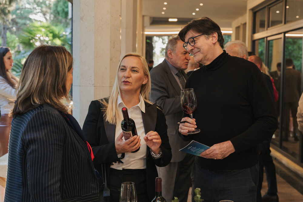 <p>Svečanost je održana u petak u Vili Gorica, pod pokroviteljstvom predsjednika Crne Gore, Jakova Milatovića, u organizaciji Evropskog reda vinskih vitezova &ndash; Legatura Crna Gora</p>