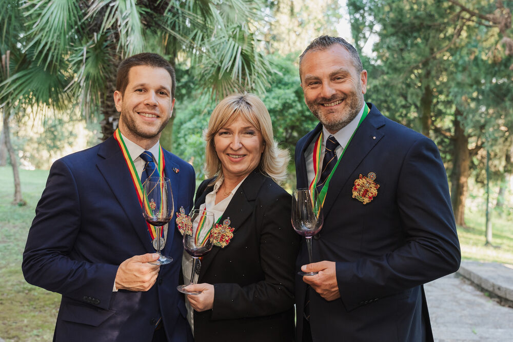 <p>Svečanost je održana u petak u Vili Gorica, pod pokroviteljstvom predsjednika Crne Gore, Jakova Milatovića, u organizaciji Evropskog reda vinskih vitezova &ndash; Legatura Crna Gora</p>