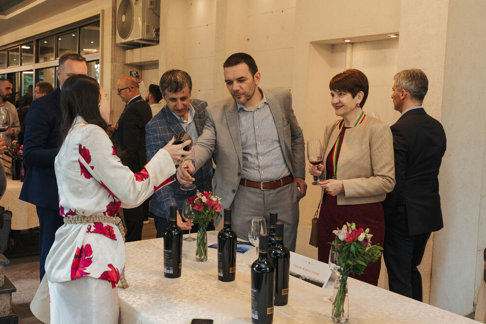 <p>Svečanost je održana u petak u Vili Gorica, pod pokroviteljstvom predsjednika Crne Gore, Jakova Milatovića, u organizaciji Evropskog reda vinskih vitezova &ndash; Legatura Crna Gora</p>