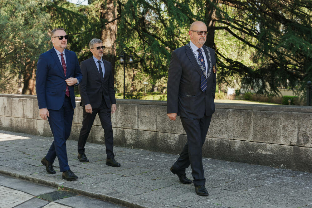 <p>Svečanost je održana u petak u Vili Gorica, pod pokroviteljstvom predsjednika Crne Gore, Jakova Milatovića, u organizaciji Evropskog reda vinskih vitezova &ndash; Legatura Crna Gora</p>