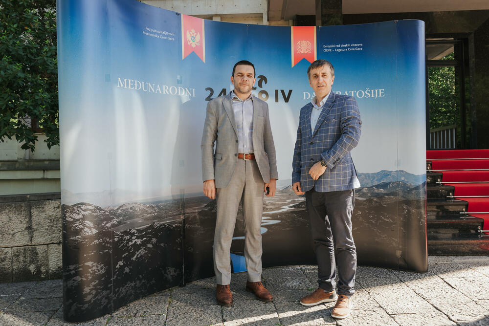 <p>Svečanost je održana u petak u Vili Gorica, pod pokroviteljstvom predsjednika Crne Gore, Jakova Milatovića, u organizaciji Evropskog reda vinskih vitezova &ndash; Legatura Crna Gora</p>