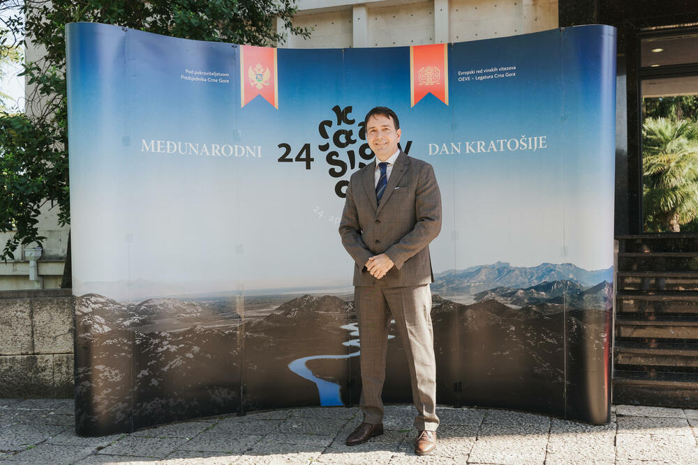 <p>Svečanost je održana u petak u Vili Gorica, pod pokroviteljstvom predsjednika Crne Gore, Jakova Milatovića, u organizaciji Evropskog reda vinskih vitezova &ndash; Legatura Crna Gora</p>