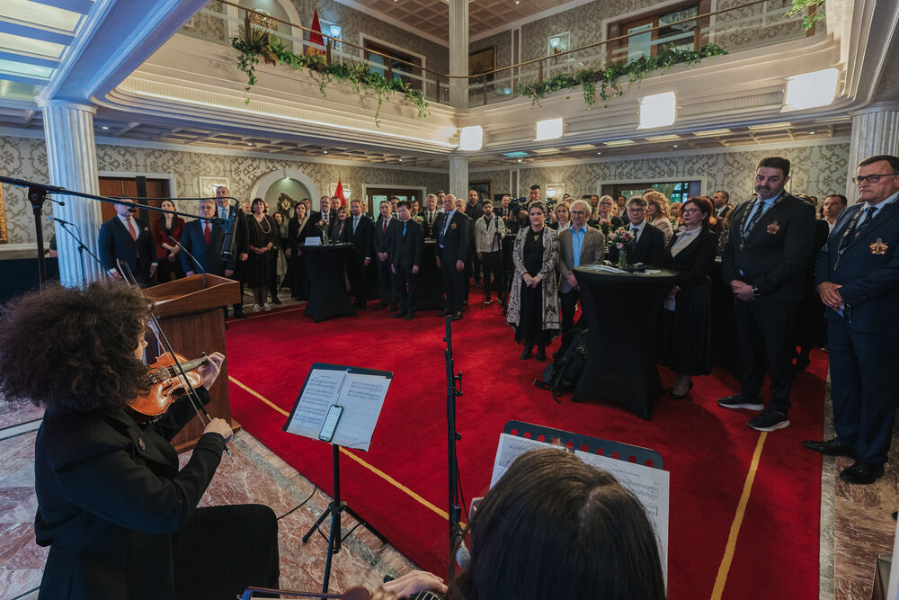 <p>Svečanost je održana u petak u Vili Gorica, pod pokroviteljstvom predsjednika Crne Gore, Jakova Milatovića, u organizaciji Evropskog reda vinskih vitezova &ndash; Legatura Crna Gora</p>