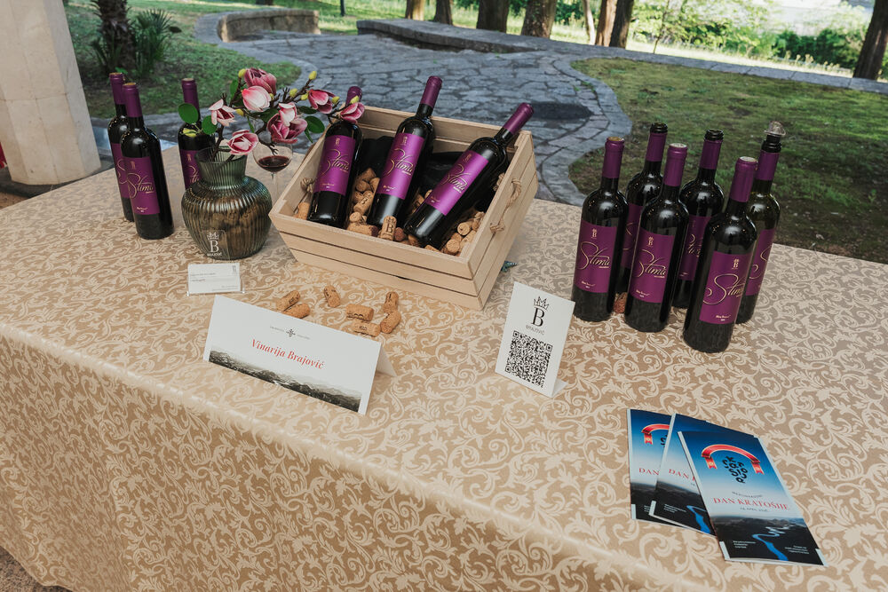 <p>Svečanost je održana u petak u Vili Gorica, pod pokroviteljstvom predsjednika Crne Gore, Jakova Milatovića, u organizaciji Evropskog reda vinskih vitezova &ndash; Legatura Crna Gora</p>