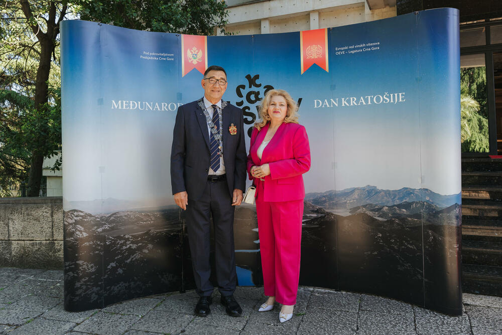 <p>Svečanost je održana u petak u Vili Gorica, pod pokroviteljstvom predsjednika Crne Gore, Jakova Milatovića, u organizaciji Evropskog reda vinskih vitezova &ndash; Legatura Crna Gora</p>