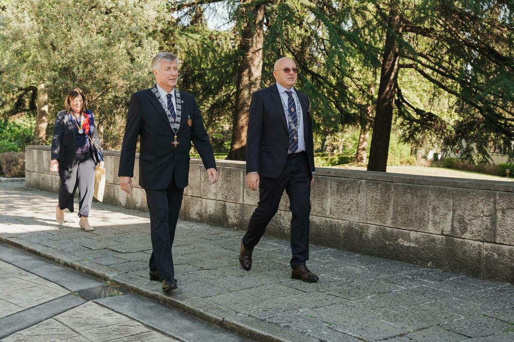 <p>Svečanost je održana u petak u Vili Gorica, pod pokroviteljstvom predsjednika Crne Gore, Jakova Milatovića, u organizaciji Evropskog reda vinskih vitezova &ndash; Legatura Crna Gora</p>