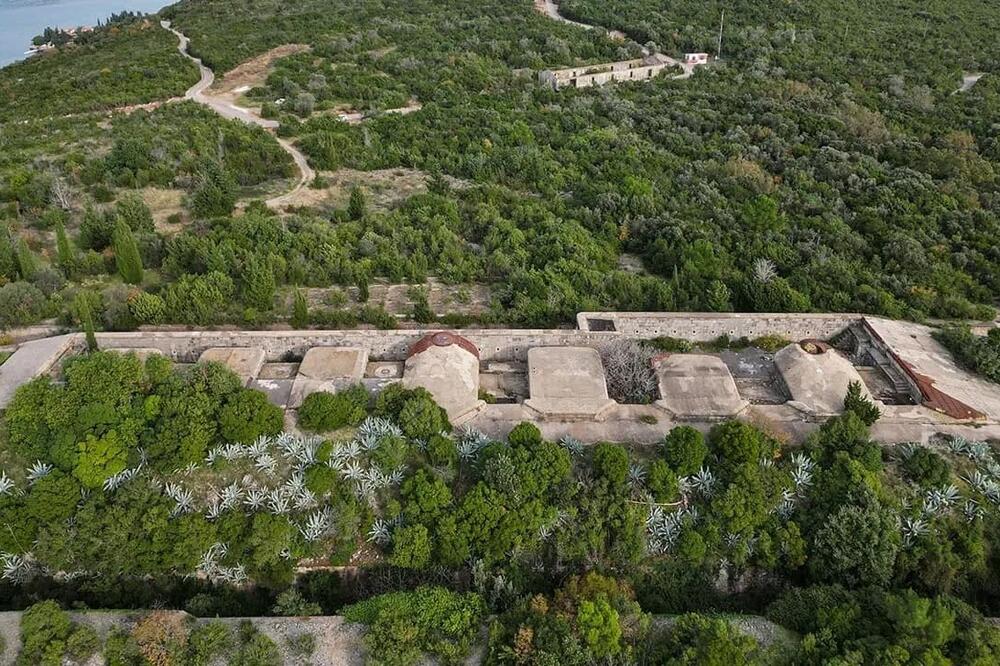 Prvi put prodata 2005. godine za 1,65 miliona eura: Fort Kabala, Foto: Siniša Luković