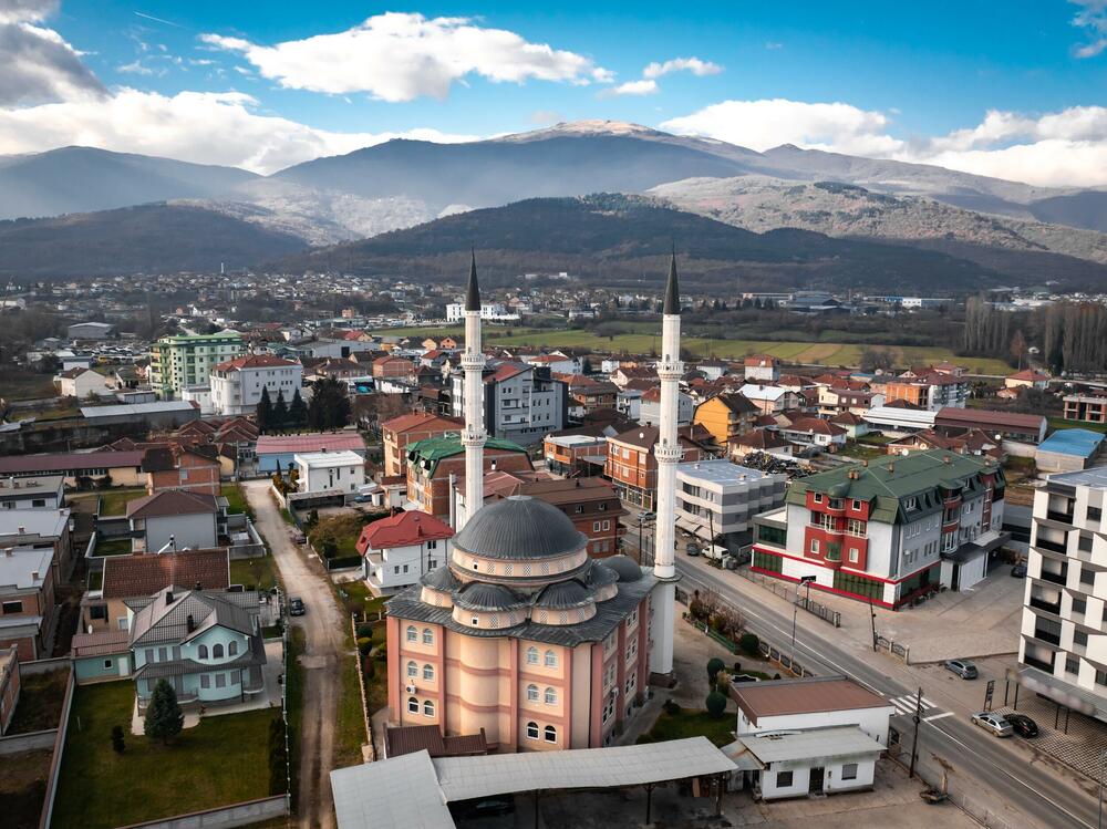 Sjeverna Makedonija: Zaposleni u školi osumnjičen da je silovao...