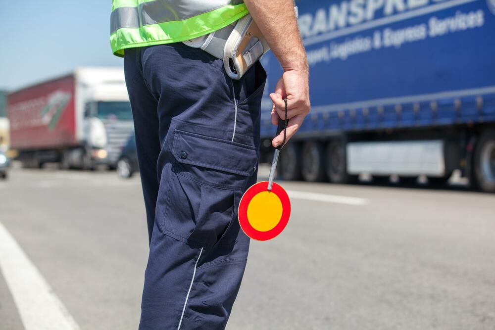 Uhapšen Podgoričanin: Osumnjičen da je pokušao da podmiti policajce
