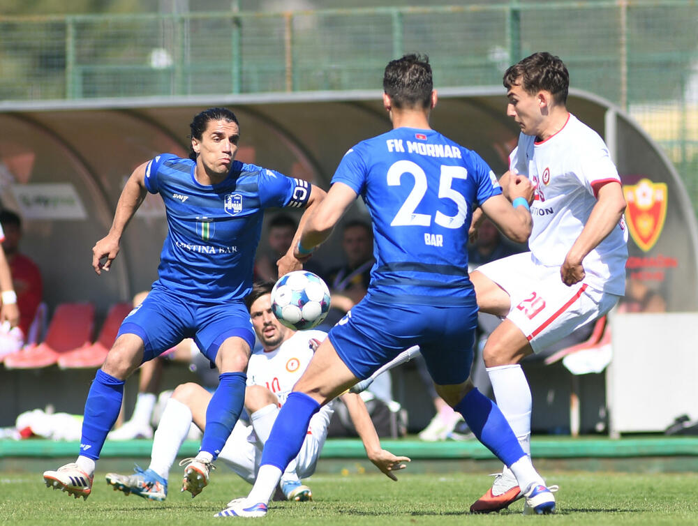 <p>Nikšićani remizirali sa Jezerom, Barani bolji od Mladosti - trka za titulu dobila novu dimenziju</p>