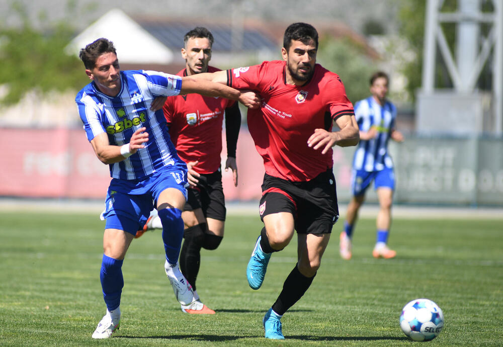 <p>Nikšićani remizirali sa Jezerom, Barani bolji od Mladosti - trka za titulu dobila novu dimenziju</p>