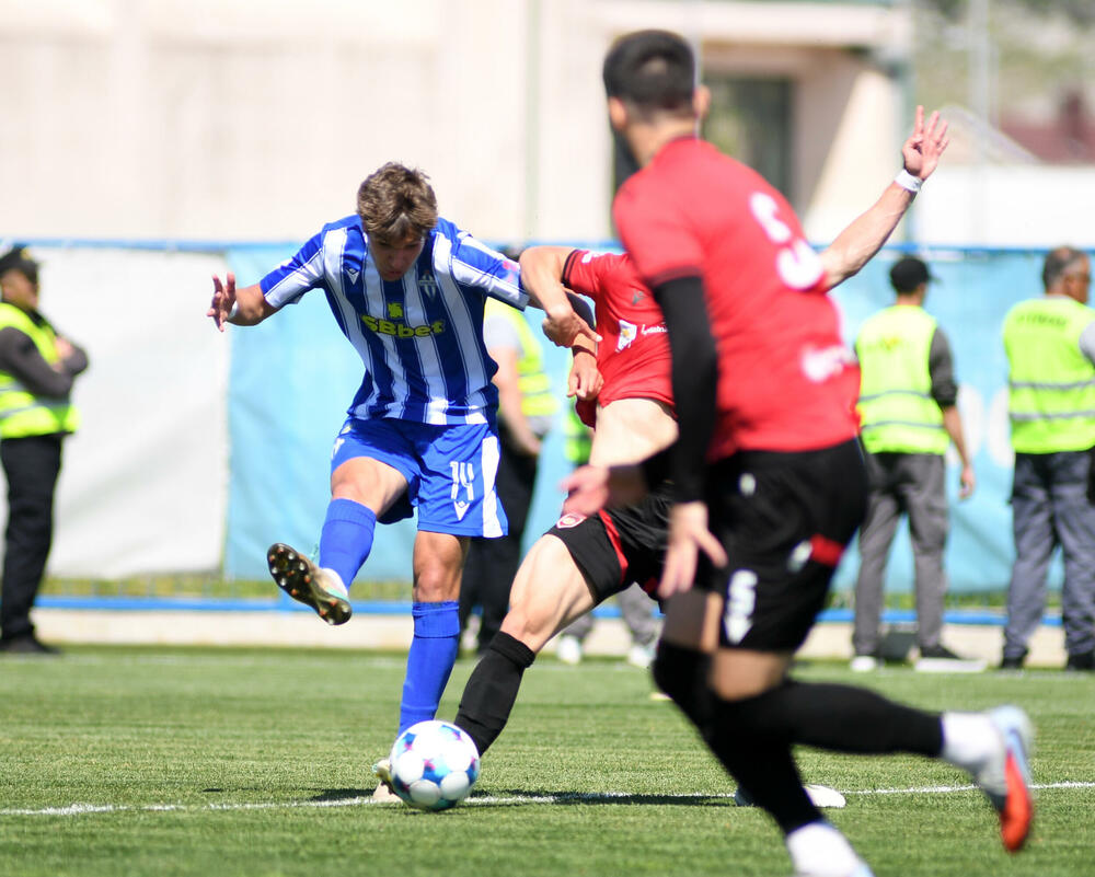 <p>Nikšićani remizirali sa Jezerom, Barani bolji od Mladosti - trka za titulu dobila novu dimenziju</p>