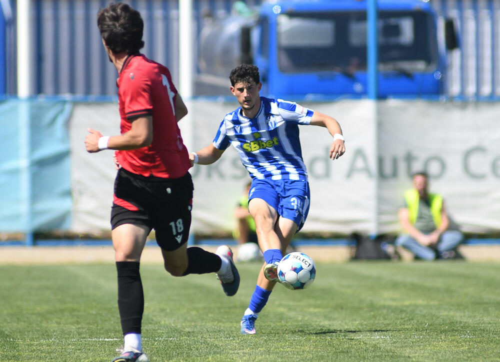 <p>Nikšićani remizirali sa Jezerom, Barani bolji od Mladosti - trka za titulu dobila novu dimenziju</p>