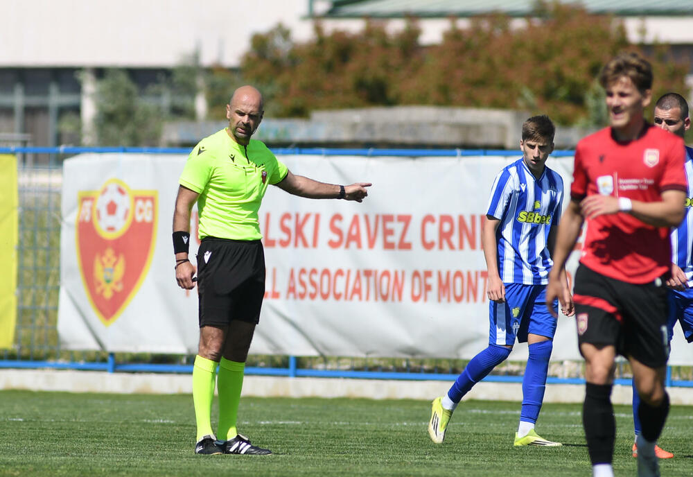 <p>Nikšićani remizirali sa Jezerom, Barani bolji od Mladosti - trka za titulu dobila novu dimenziju</p>
