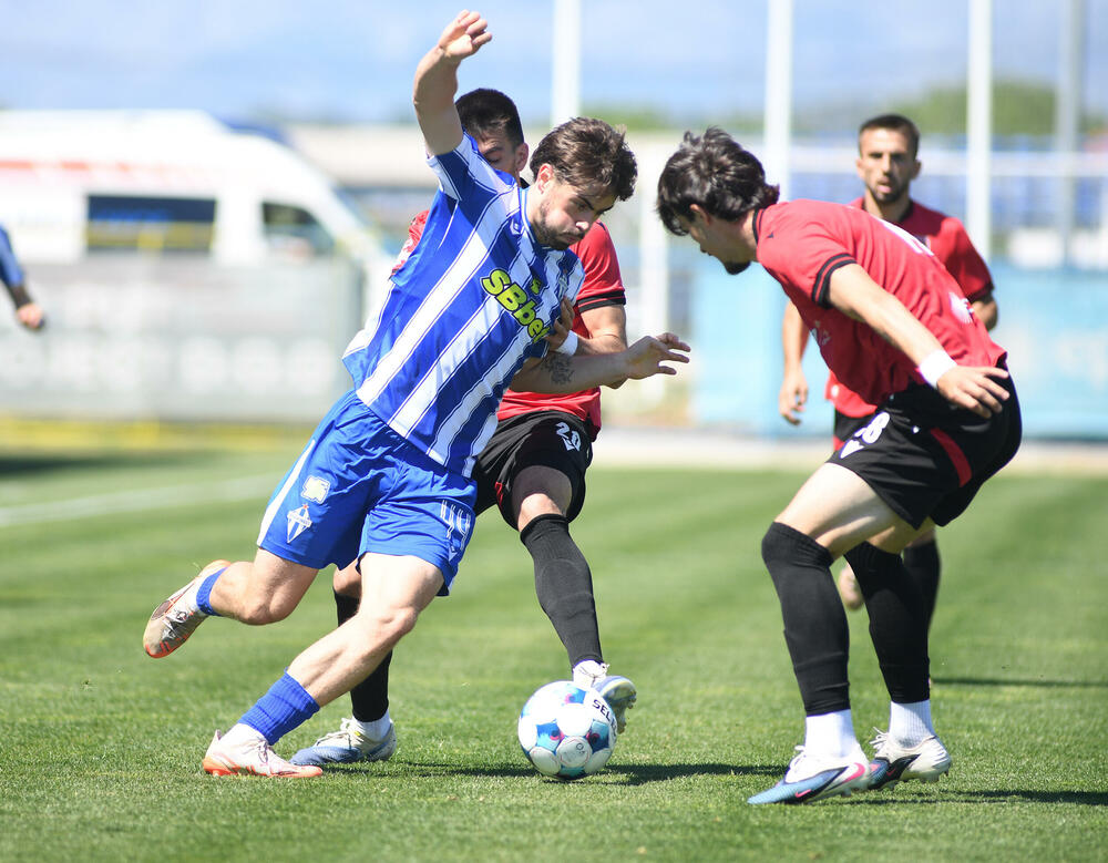 <p>Nikšićani remizirali sa Jezerom, Barani bolji od Mladosti - trka za titulu dobila novu dimenziju</p>