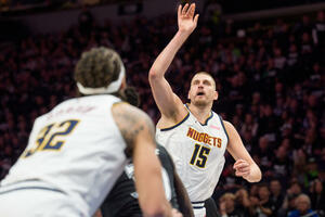 Kazne za Jokića i Rendla zbog sukoba na kraju četvrte utakmice...