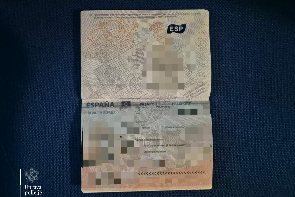 Falsifikovani pasoš, Foto: Uprava policije