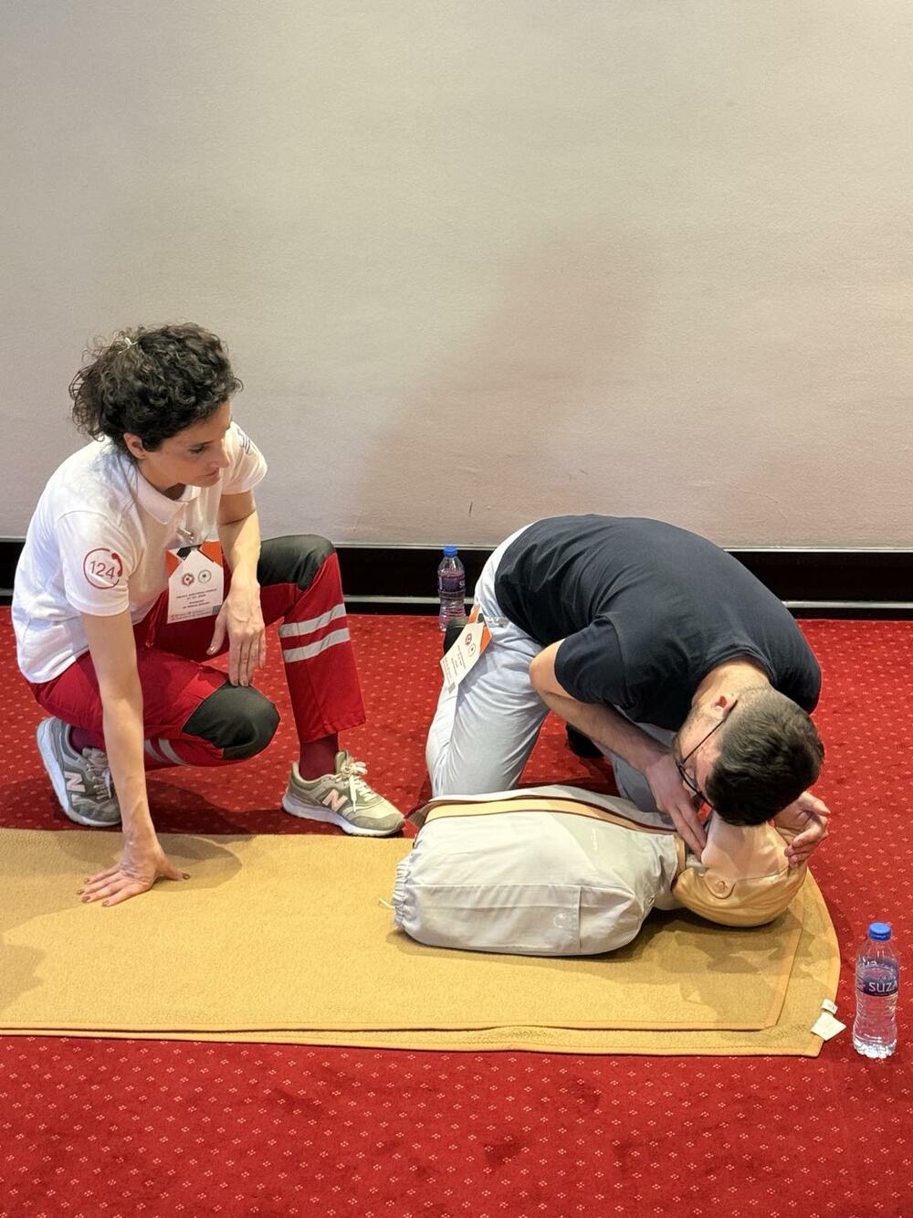 Obuka za korišćenje defribrilatora