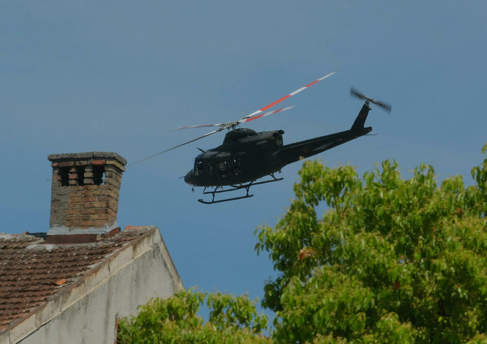 <p>Posjetioci imali priliku i da se upoznaju sa sredstvima i tehnikom Vojske Crne Gore</p>  <div contenteditable="false" tabindex="-1"> </div>