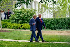 Tramp tokom posjete britanskog kralja hvalio odnose SAD i Velike...