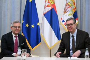 Vučić sa evropskim komesarom za unutrašnje poslove razgovarao o...