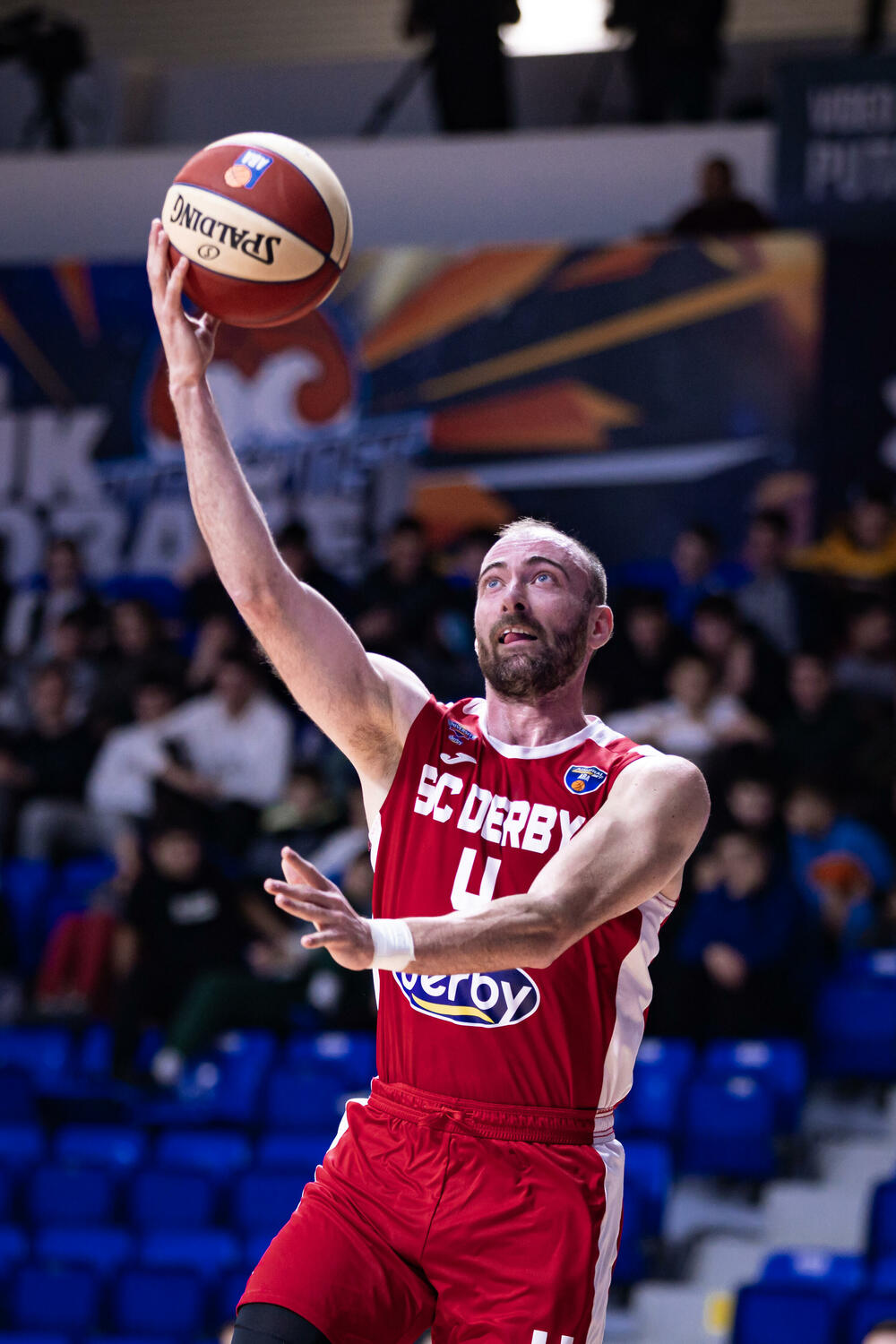 Kapiten, Nikola Pavlićević je u prosjeku postizao 7,7 poena i u još jednoj sezoni bio lider ekipe