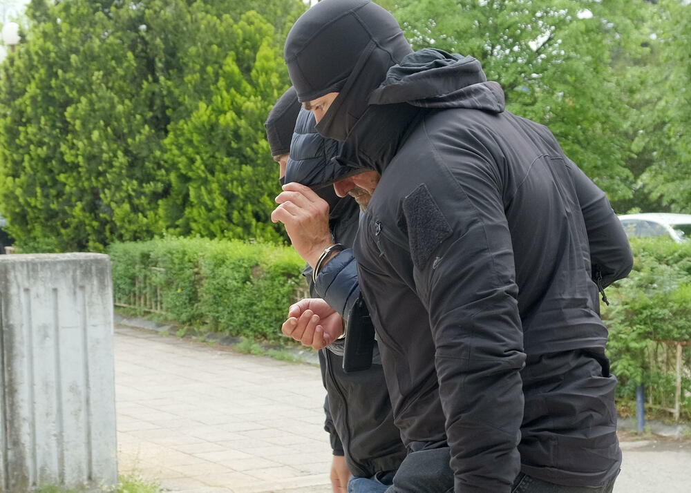 Po leševe ronili i spremali macu: Panika među škaljarcima nakon...