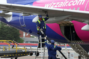 Rat u Iranu prijeti da pokvari ljetnju sezonu aviokompanijama