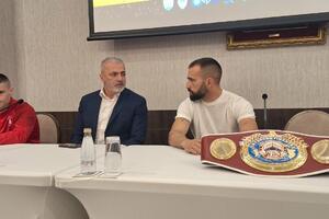 Mićko na Dan pobjede napada prestižni pojas