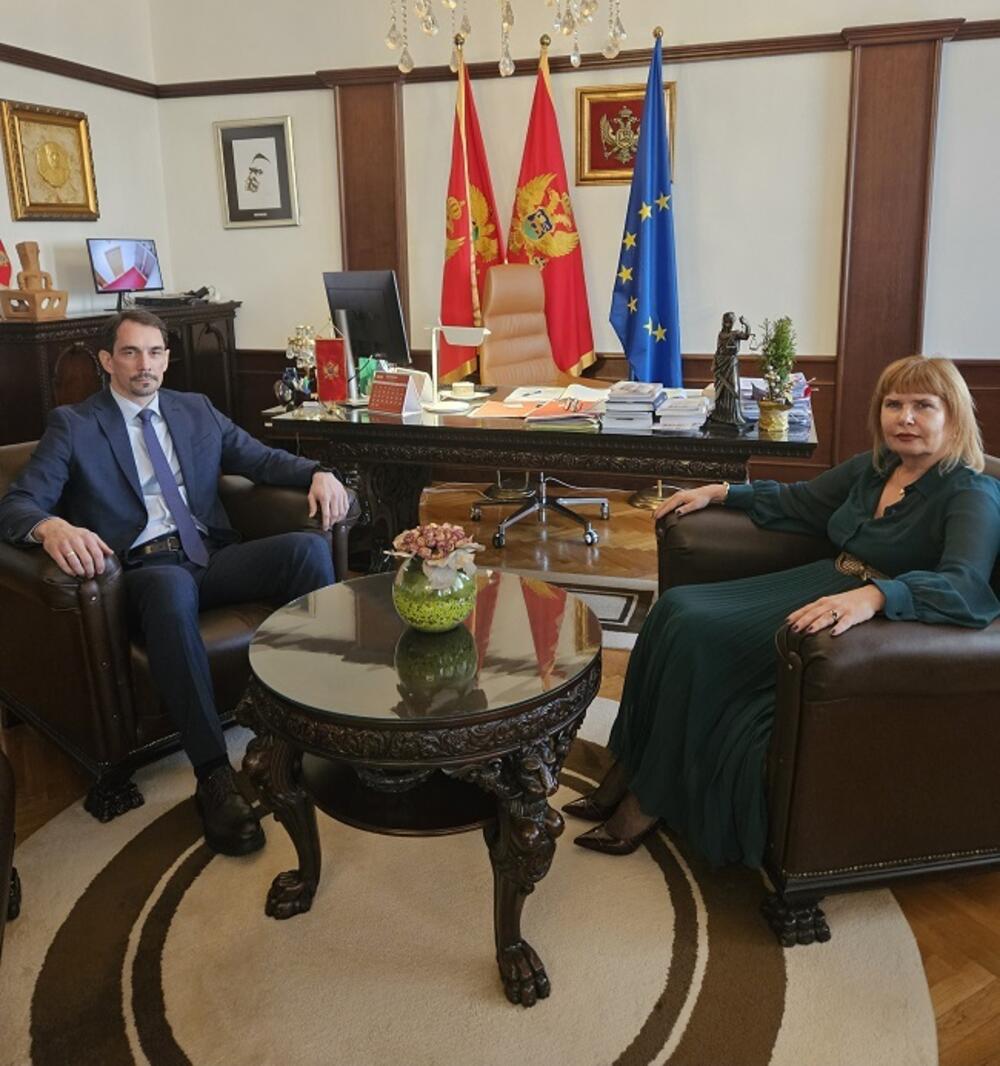 Šefovima pravosuđa osnovna plata 3.000 eura: Šta je propisano...