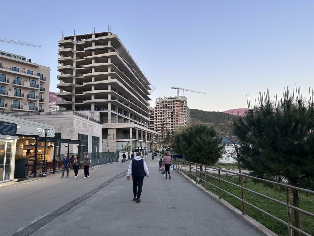 Radunović aminovao gradnju, Opština Budva blokirala