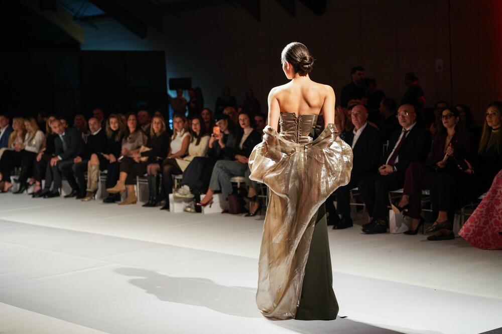 Model iz kolekcije 'Obrtaj stvarnosti'