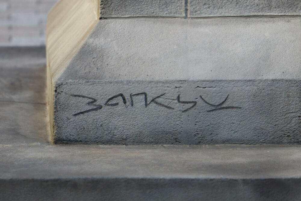 Banksy, Benksi