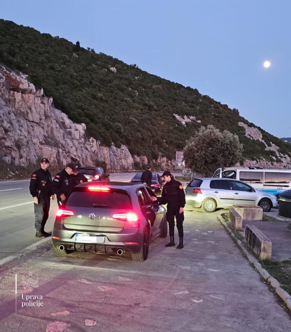 Na primorju za 24 sata uhapšene 24 osobe, među njima i tri...