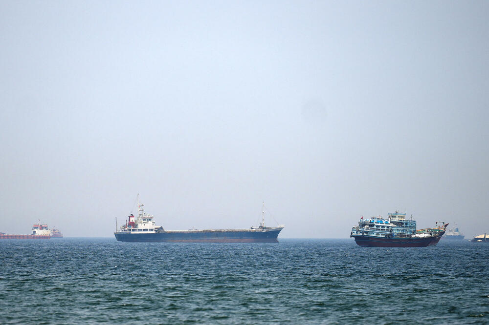 Brodovi i čamci snimljeni 29. aprila u Hormuškom moreuzu, Musandam (Oman), Foto: Reuters